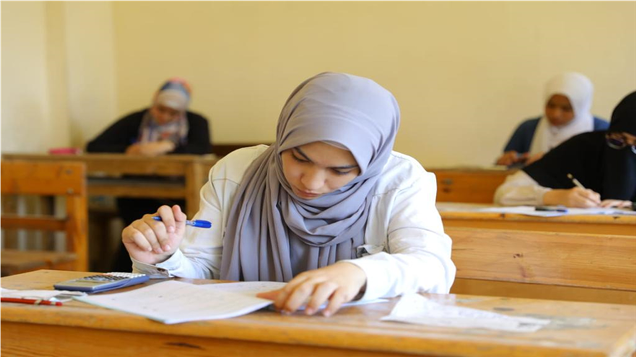 رابط 10 محافظات.. نتيجة الشهادة الإعدادية للفصل الدراسي الأول تظهر تباعًا للطلاب وطرق الاستعلام